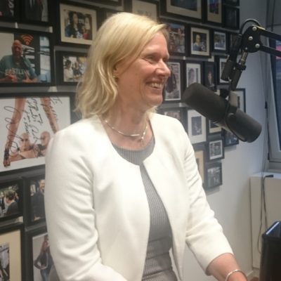 Jannie van den Berg, MKB Doorstart,, Jacqueline Zuidweg, Vallen opstaan en weer doorgaan, Zuidweg & Partners, Schulden, Schuldhulpverlening, Schuldhulp, Schuldsanering, Bedrijfsherstel, Drachten, Hilversum