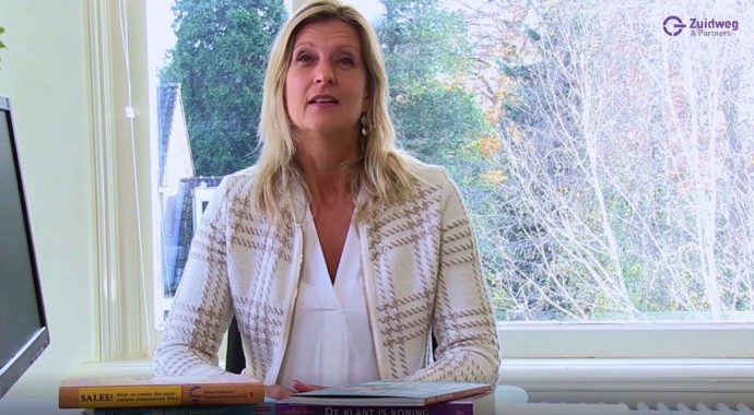 film-16122016 Jacqueline Zuidweg presenteert haar serie Vallen opstaan en weer doorgaan. Onderwerp: Juridische uitdagingen. Zuidweg & Partners, Schuldhulp, Schuldhulpverlening, Bedrijfsherstel