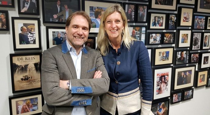 Jacqueline, Martijn Uitgelichte Afbeelding Martijn Driessen en Jacqueline Zuidweg bij de opnames van "Vallen, opstaan en weer doorgaan" op New Business Radio