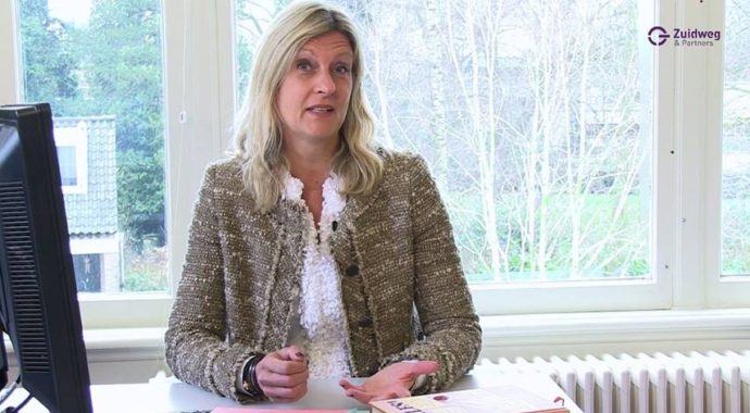 Personeel Aannemen Uitgelichte Afbeelding Jacqueline Zuidweg, Zuidweg & Partners, Vallen opstaan en weer doorgaan, Hoe vind ik de juiste medewerker, personeel, Schuldhulp, Bedrijfsherstel, Schuldhulpverlening, Schuldsanering, Schulden