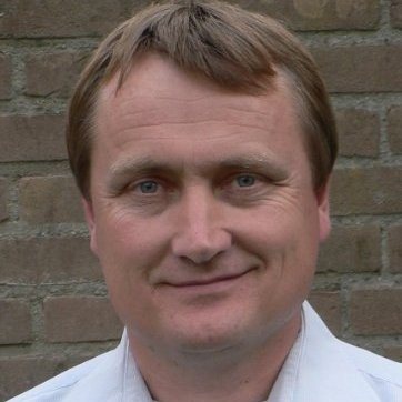 Peter Bosman Columnfoto Portraitfoto van Peter Bosman van Publimix. Prijzen en Tarievengids 2017. Deze foto staat naast zijn column: Hoeveel is een uur waard?