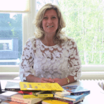 Jacqueline Zuidweg presenteert haar serie Vallen opstaan en weer doorgaan op het kantoor van Zuidweg & Partners in Hilversum. Deze week met het onderwerp: Prijzen in de praktijk