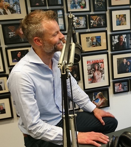Martijn Podcastfoto Martijn Schut is te gast bij Vallen opstaan en weer doorgaan met Jacqueline Zuidweg op New Business Radio. Het onderwerp is: Schuldhulpverlening voor ondernemers bij de gemeente