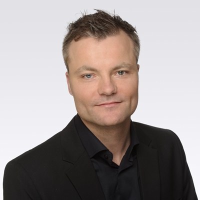 Martijn Schut Portraitfoto van Martijn Schut, expert voor armoedebeleid. De foto staat naast zijn column "Schuldhulpverlening in bedrijf".