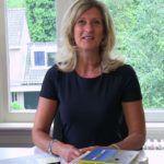 Jacqueline Zuidweg presenteert haar serie Vallen opstaan en weer doorgaan op het kantoor van Zuidweg & Partners in Hilversum. Deze week met het onderwerp: Communiceren met schuldeisers