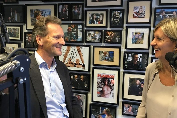 Joan Algra is te gast bij Vallen opstaan en weer doorgaan met Jacqueline Zuidweg op New Business Radio. Het onderwerp is: MKB Doorstart...