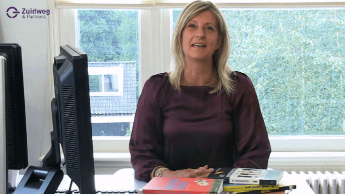 Knipsel Jacqueline – kopie website Jacqueline Zuidweg presenteert haar serie Vallen opstaan en weer doorgaan op het kantoor van Zuidweg & Partners in Hilversum. Deze keer met het onderwerp: ben ik aansprakelijk?