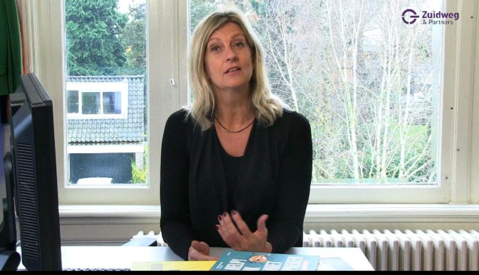 Video Jacqueline Zuidweg presenteert haar serie Vallen opstaan en weer doorgaan op het kantoor van Zuidweg & Partners in Hilversum. Deze keer met het onderwerp: ondernemer en schulden? Hoe kan de gemeente je helpen?