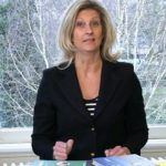 Jacqueline Zuidweg presenteert haar serie Vallen opstaan en weer doorgaan op het kantoor van Zuidweg & Partners in Hilversum. Deze keer met het onderwerp: de franchisenemer.