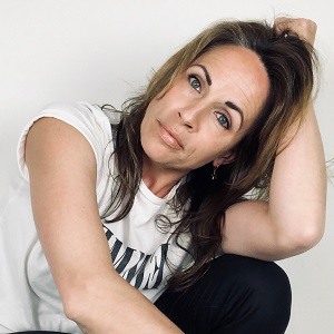 Liesbeth column_300x300 Liesbeth Besamusca