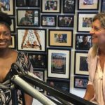 Zarayda Groenhart is te gast bij Vallen opstaan en weer doorgaan met Jacqueline Zuidweg op New Business Radio. Het onderwerp is: online tv maken.